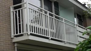 Groot balkon sierhekwerk