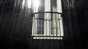 Vooraanzicht balkon hekwerk